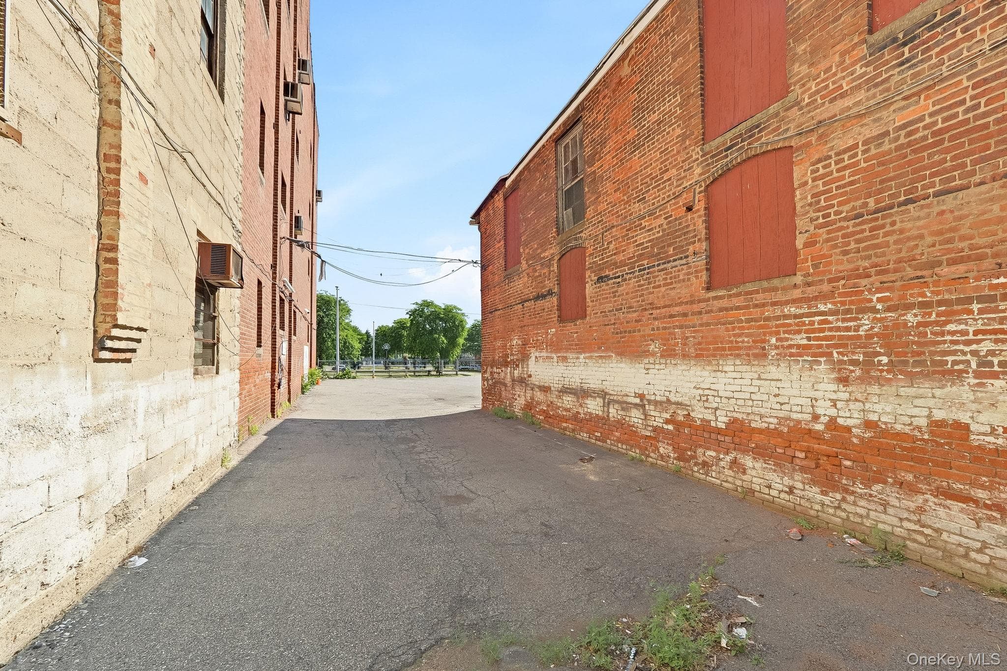 381 Main Street thumbnail 36