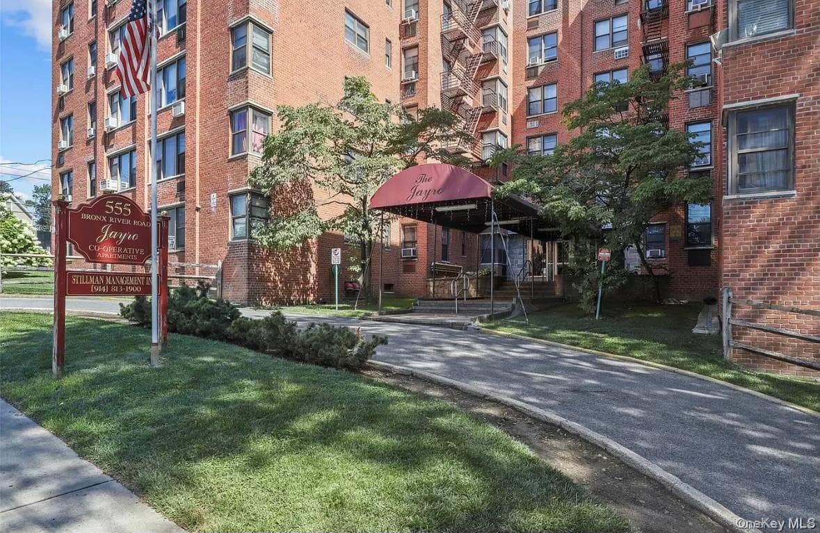 555 Bronx River Road Unit: 1k, Yonkers