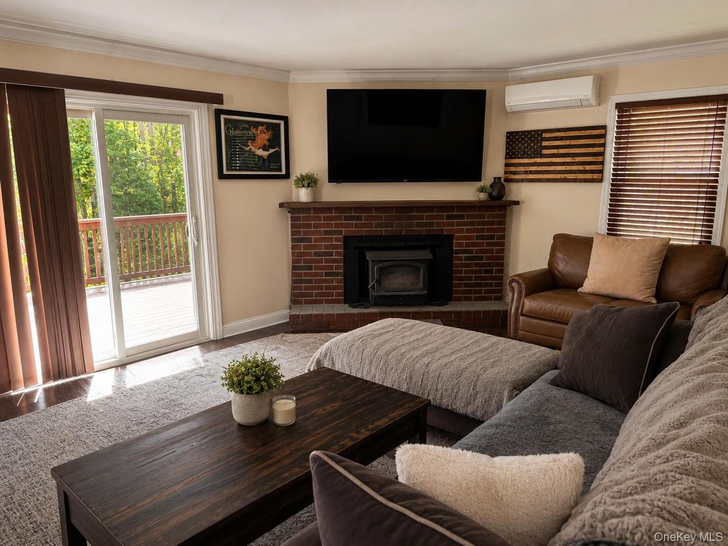 468 W Clarkstown Road thumbnail 8