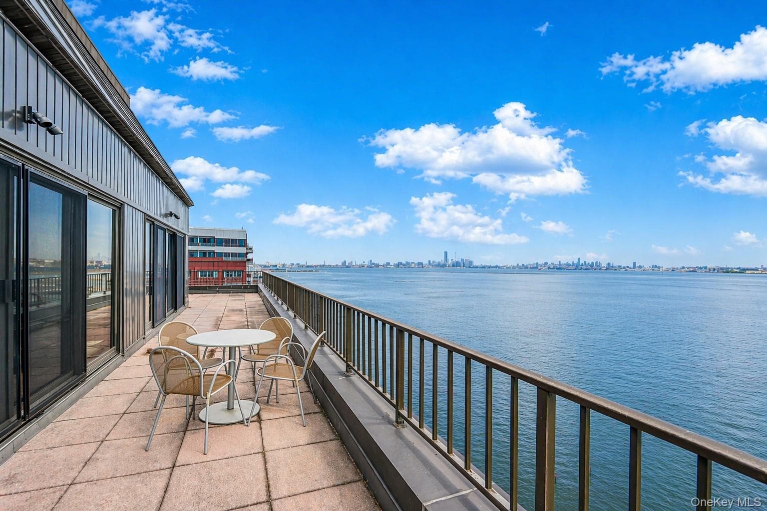 10 Bay Street Landing Unit: 8D thumbnail 19