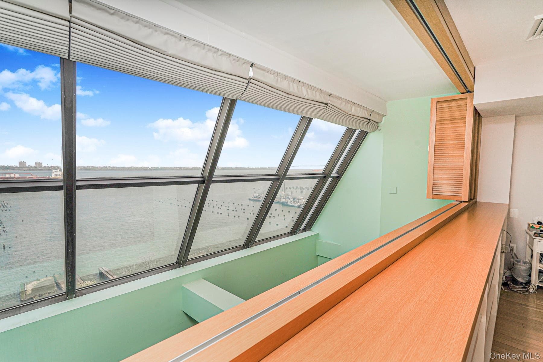 10 Bay Street Landing Unit: 8D thumbnail 23