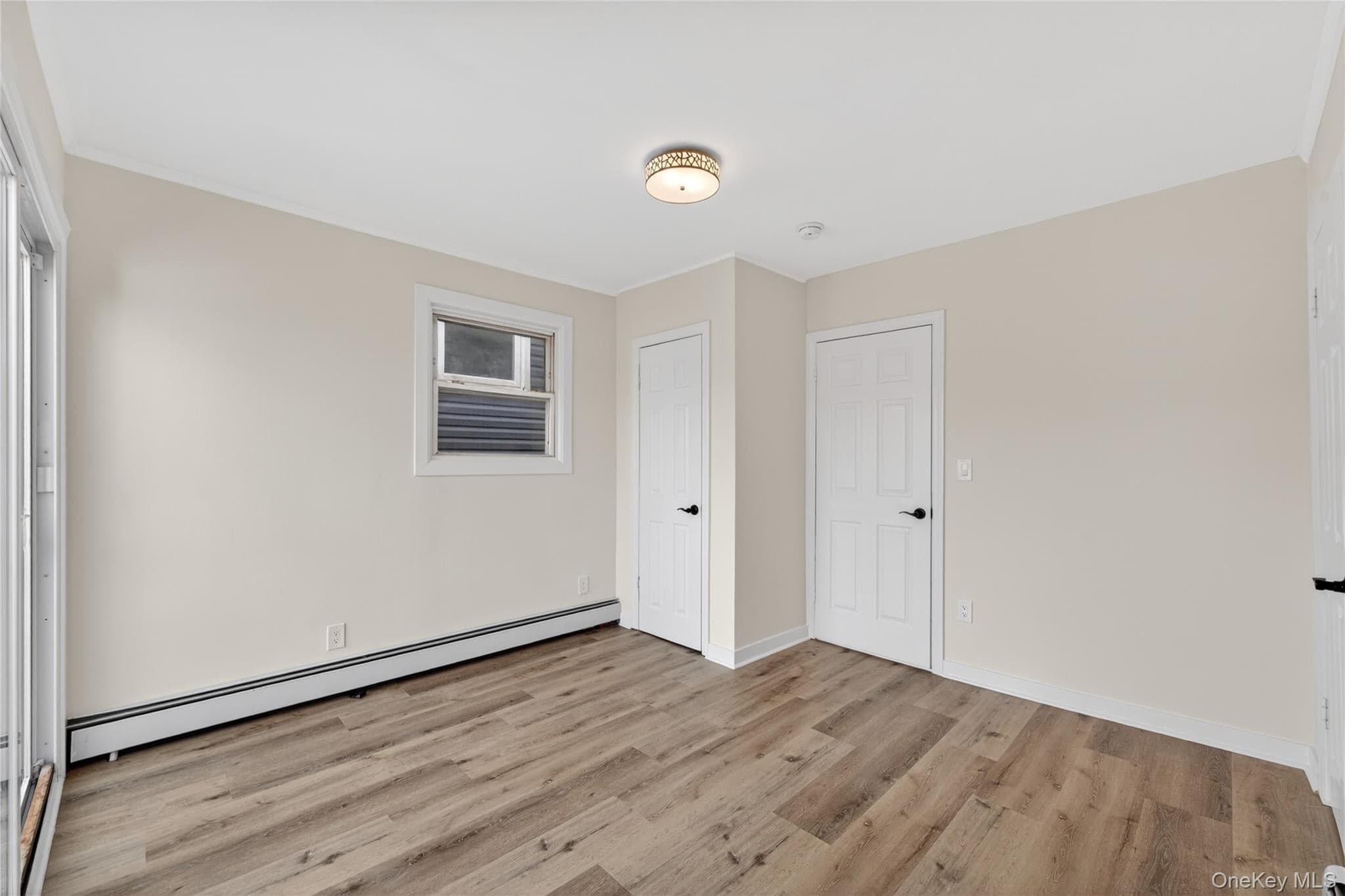 84 E Pine Street thumbnail 12