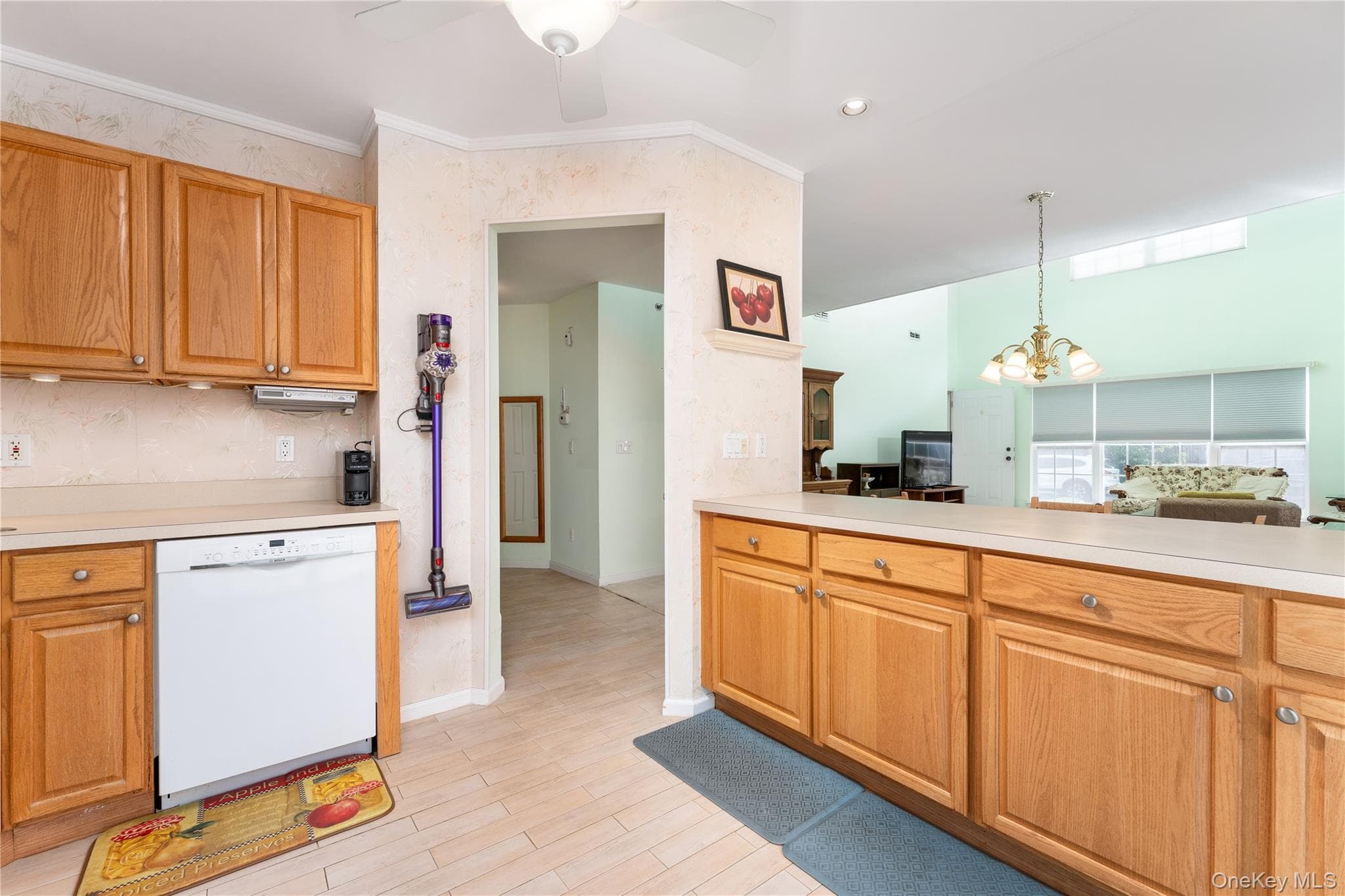 5 Robert Lane Unit: 5 thumbnail 11