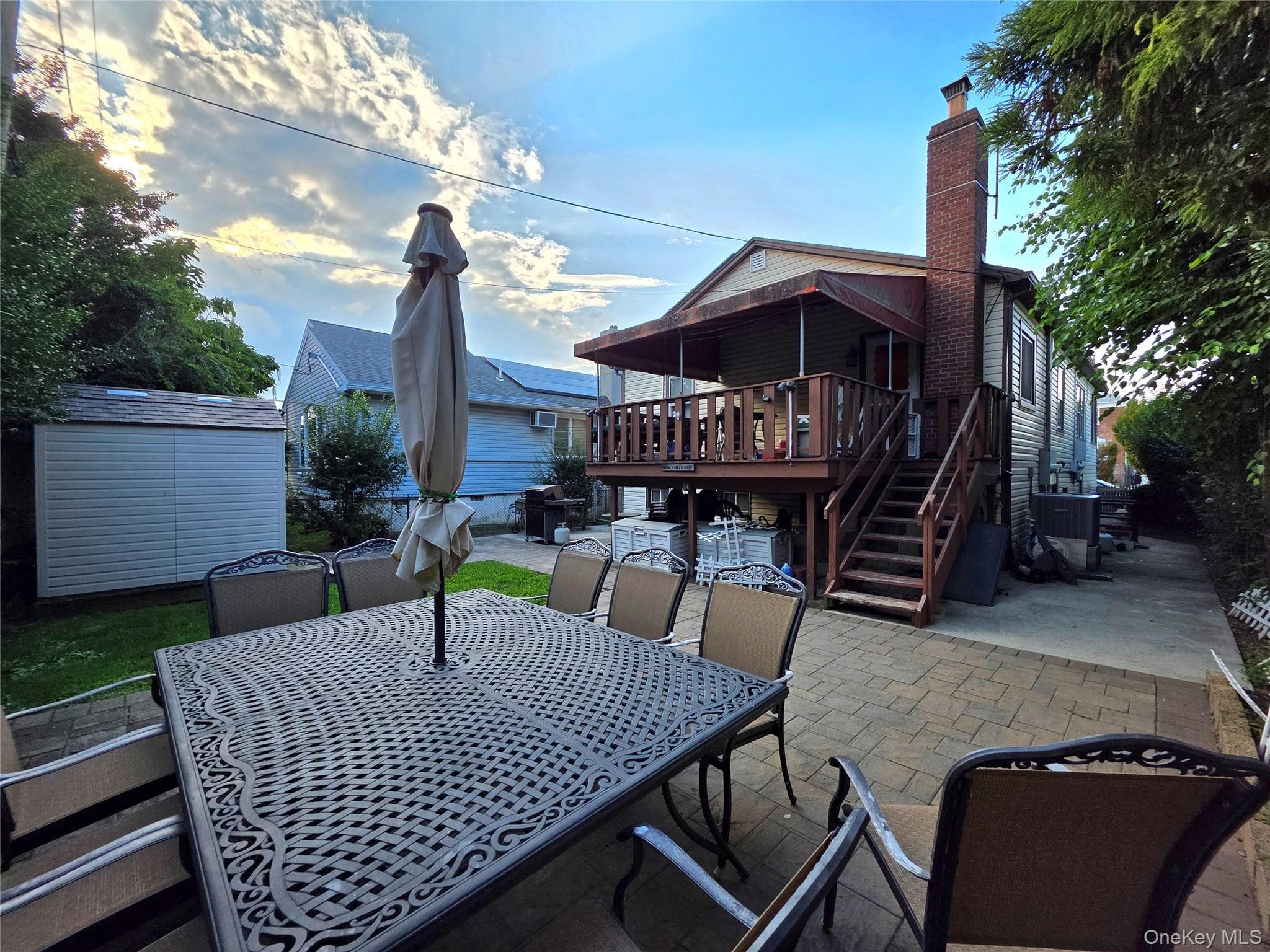 354 E Beech Street thumbnail 11