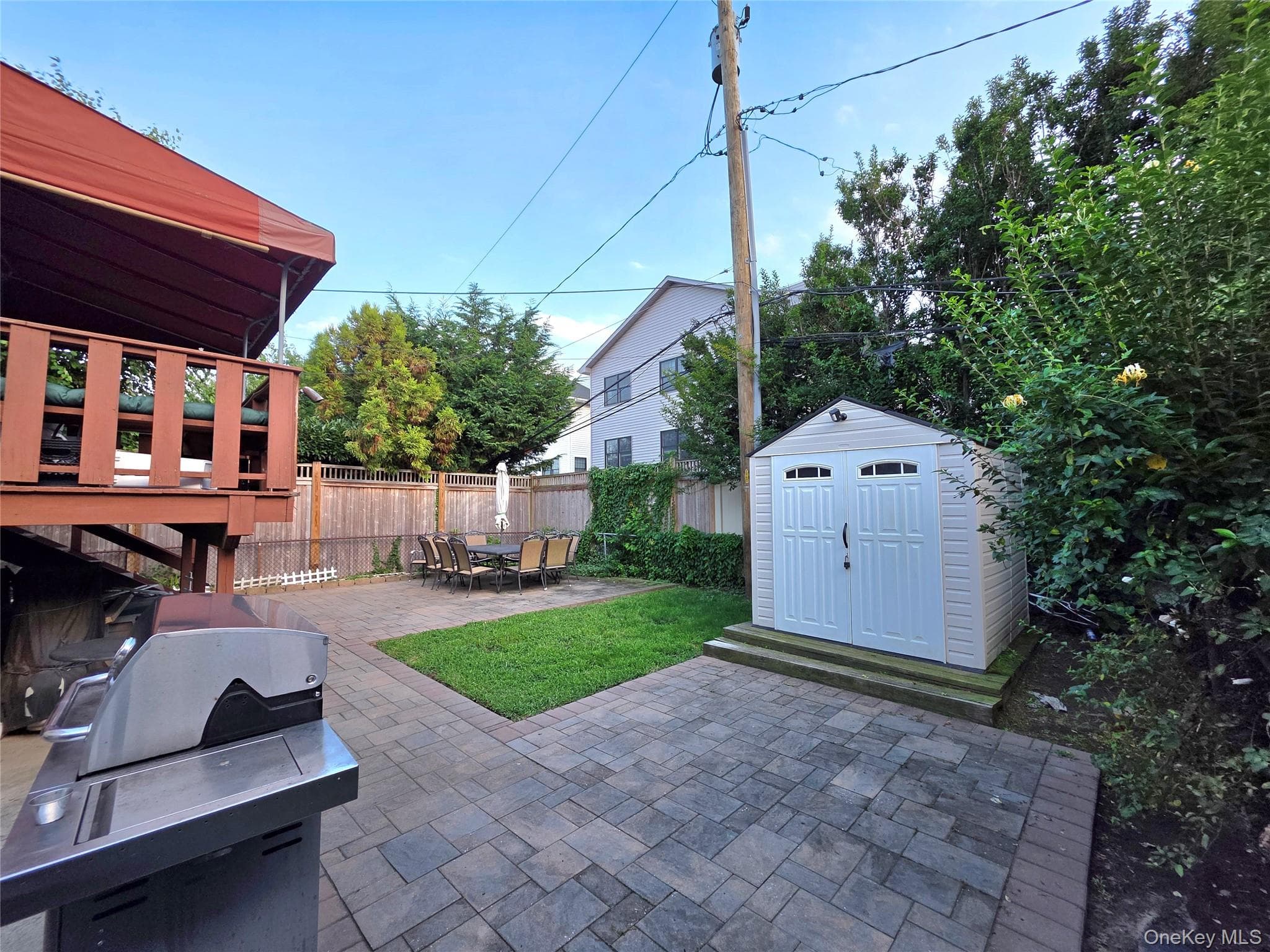 354 E Beech Street thumbnail 13