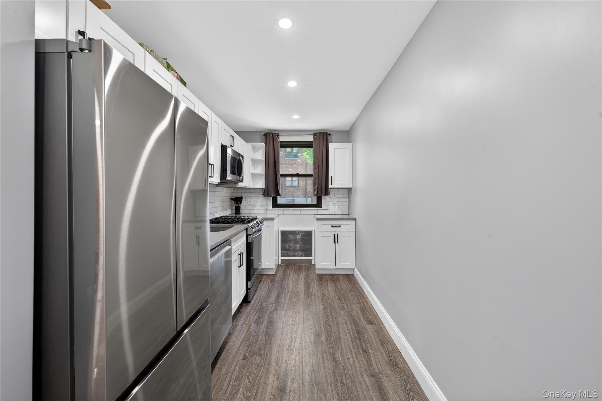 56-21 Douglastion Parkway Unit: Upper thumbnail 7