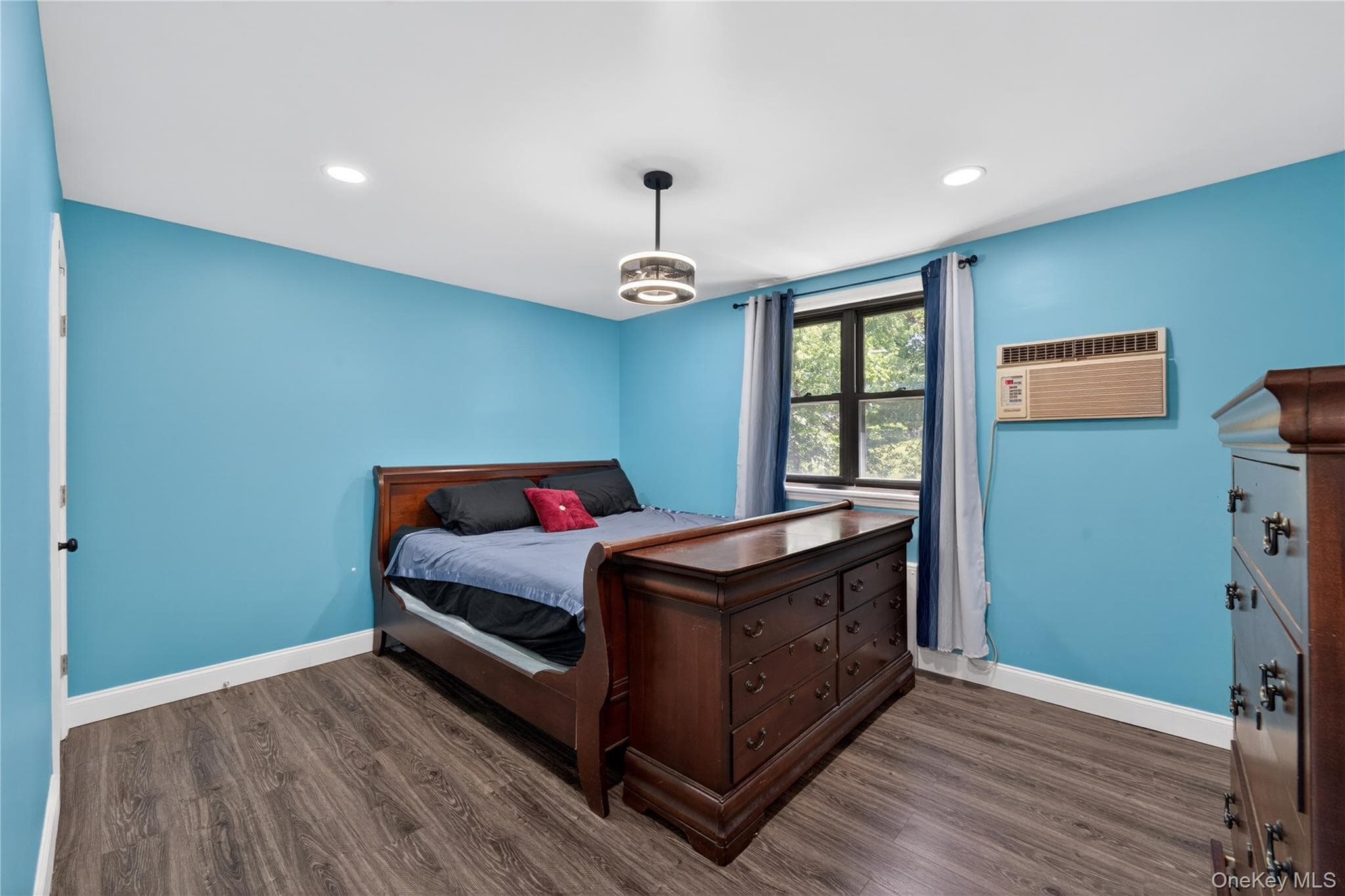56-21 Douglastion Parkway Unit: Upper thumbnail 12