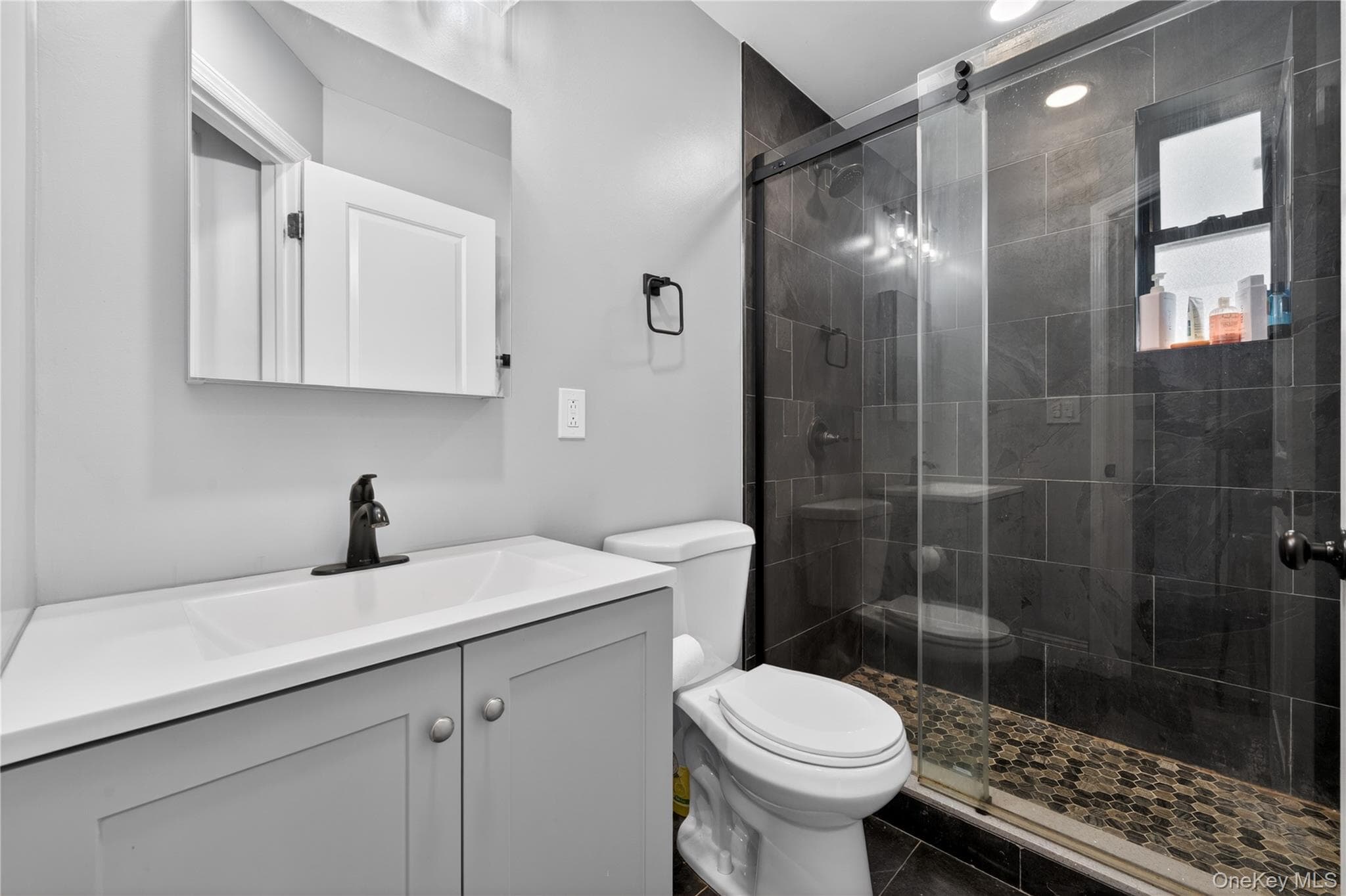 56-21 Douglastion Parkway Unit: Upper thumbnail 9