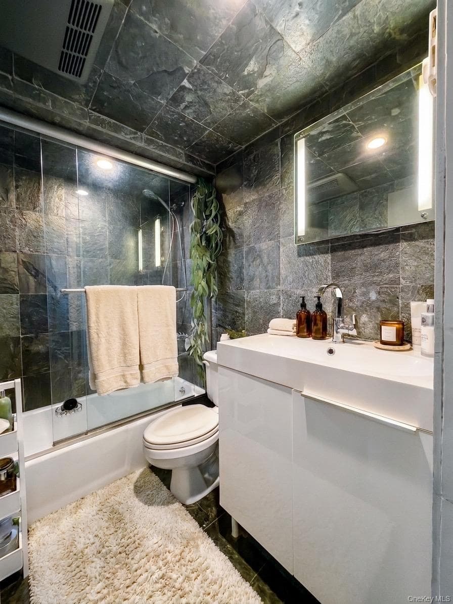 310 Delaware Avenue thumbnail 22