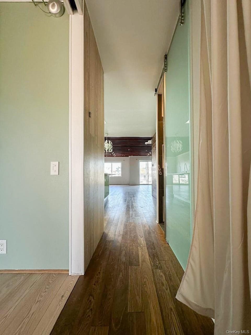 310 Delaware Avenue thumbnail 16