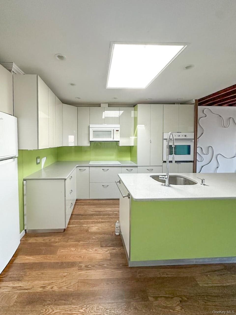 310 Delaware Avenue thumbnail 3