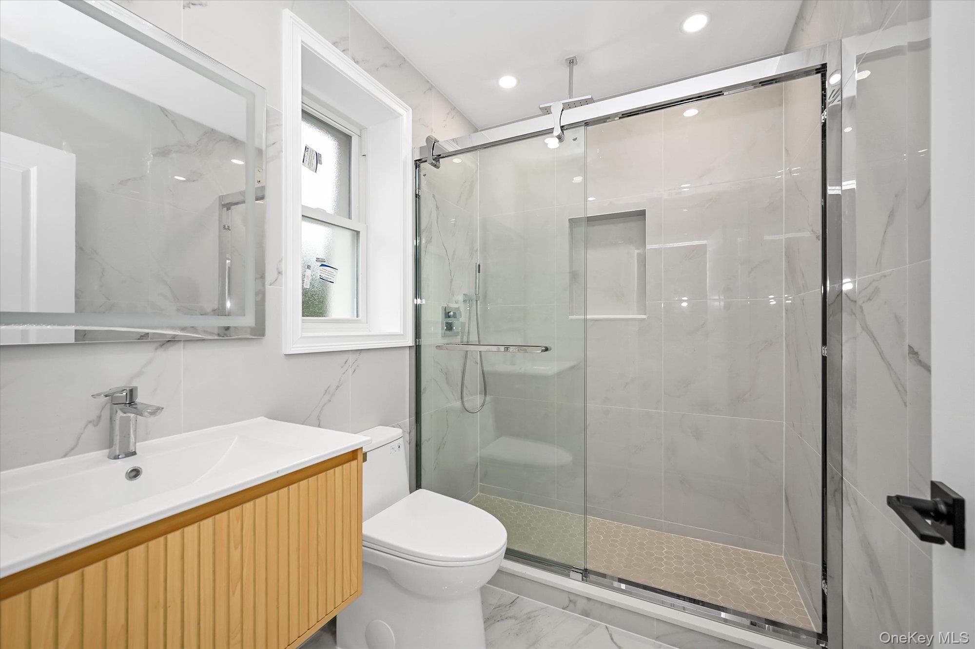 14123 Hoover Avenue thumbnail 9