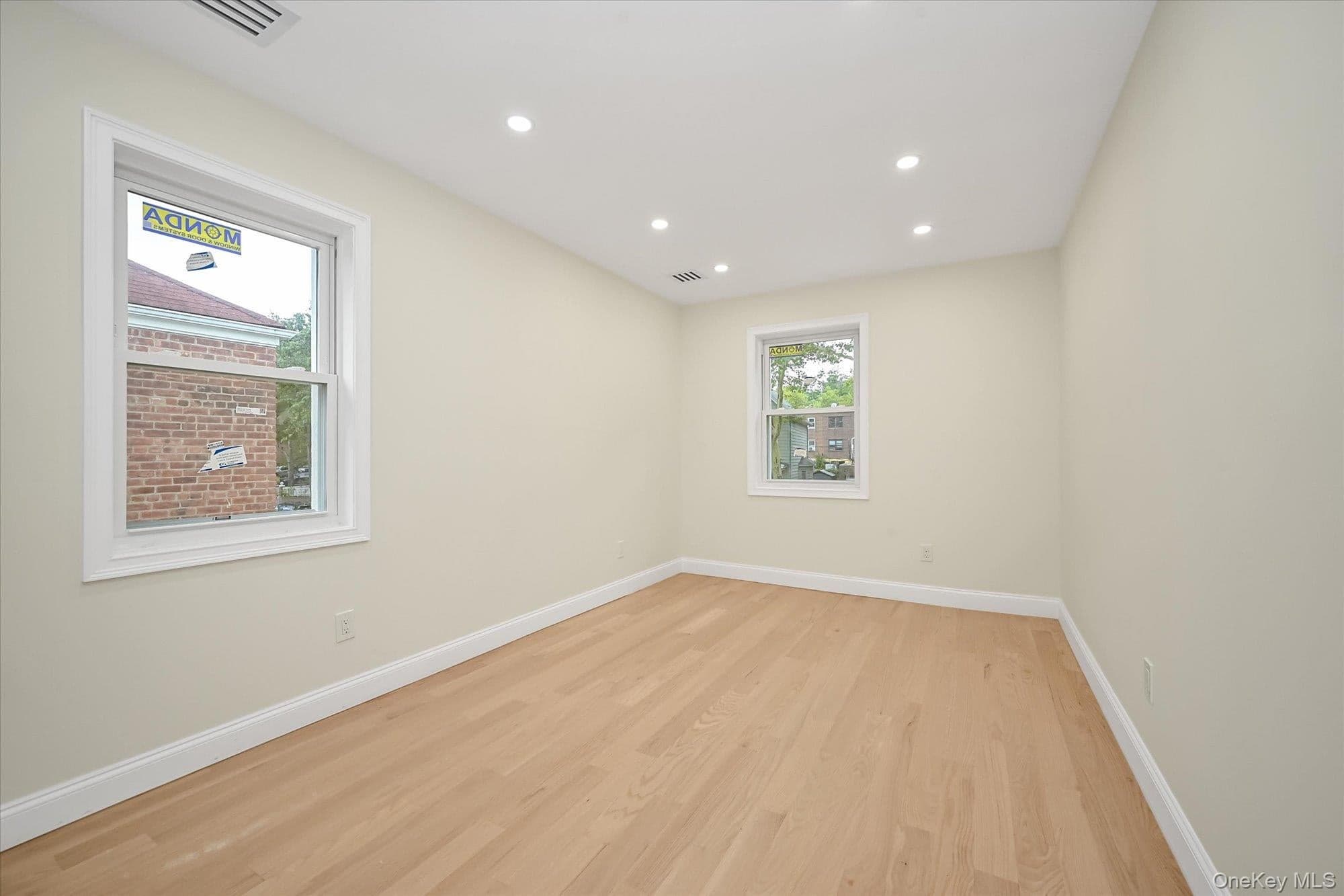 14123 Hoover Avenue thumbnail 6