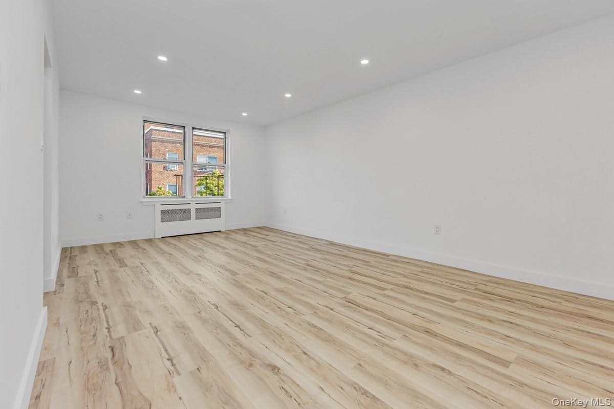 67-14 108th Street Unit: 6D thumbnail 3