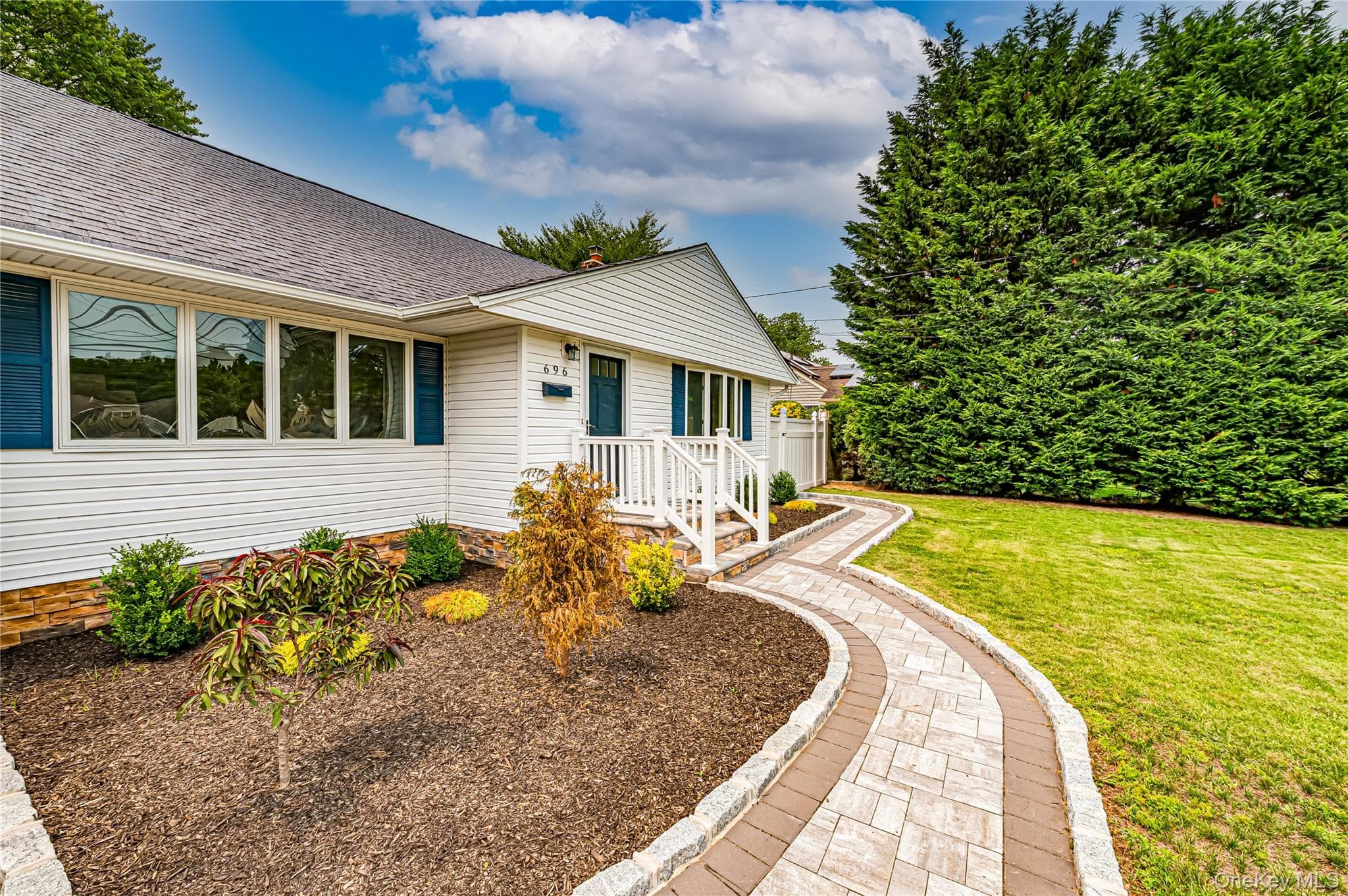 696 Peter Paul Drive thumbnail 2