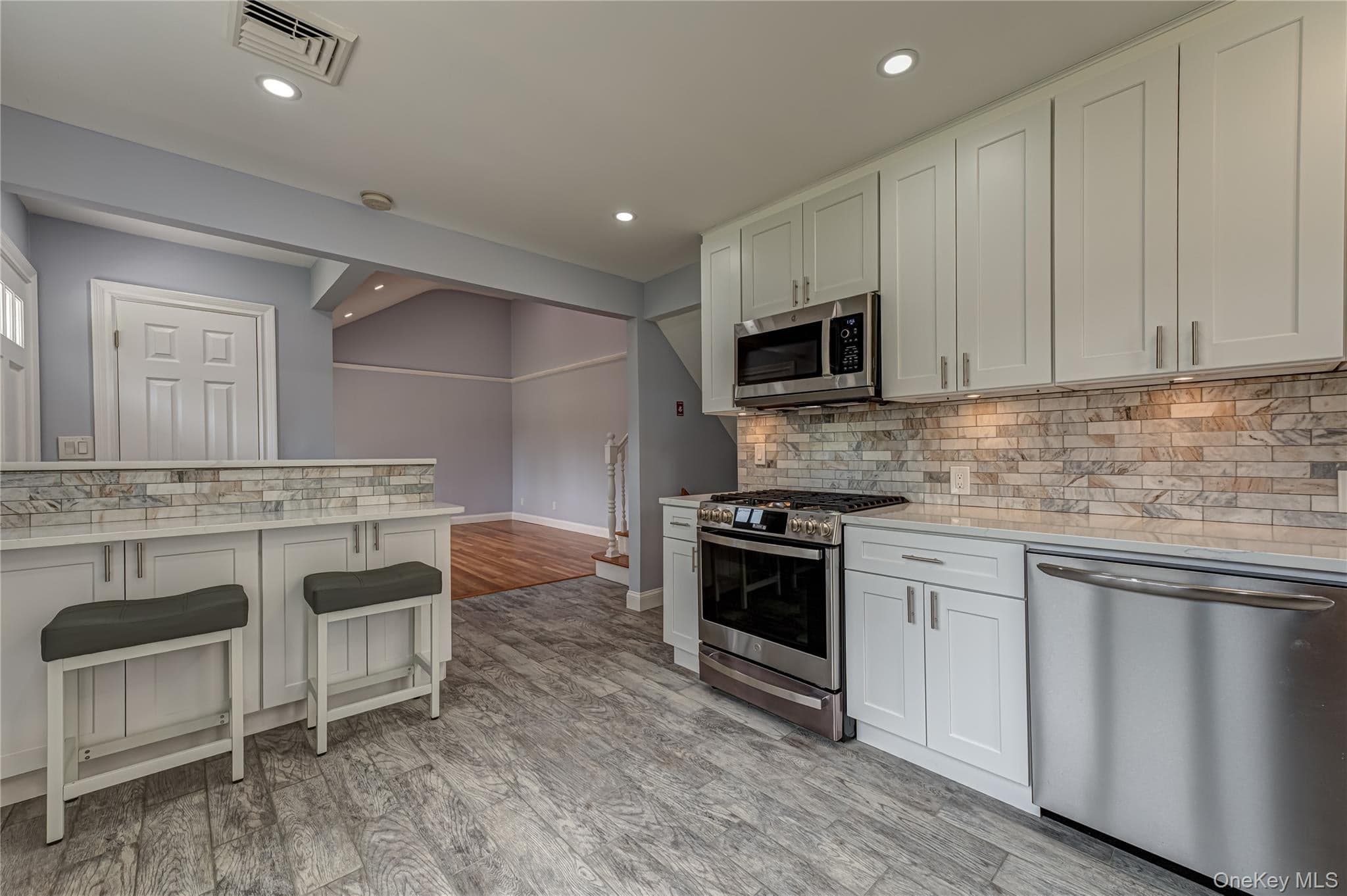 696 Peter Paul Drive thumbnail 8