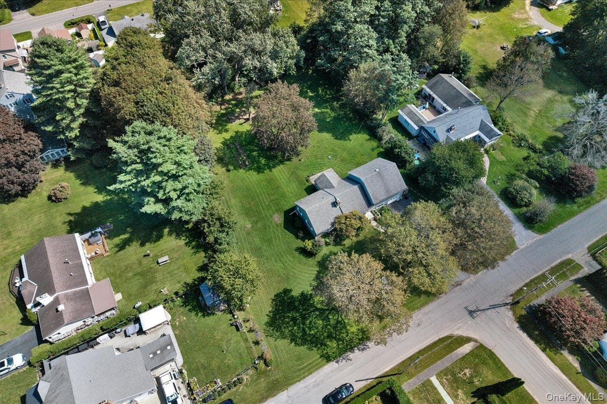 10 Eastland Avenue thumbnail 44