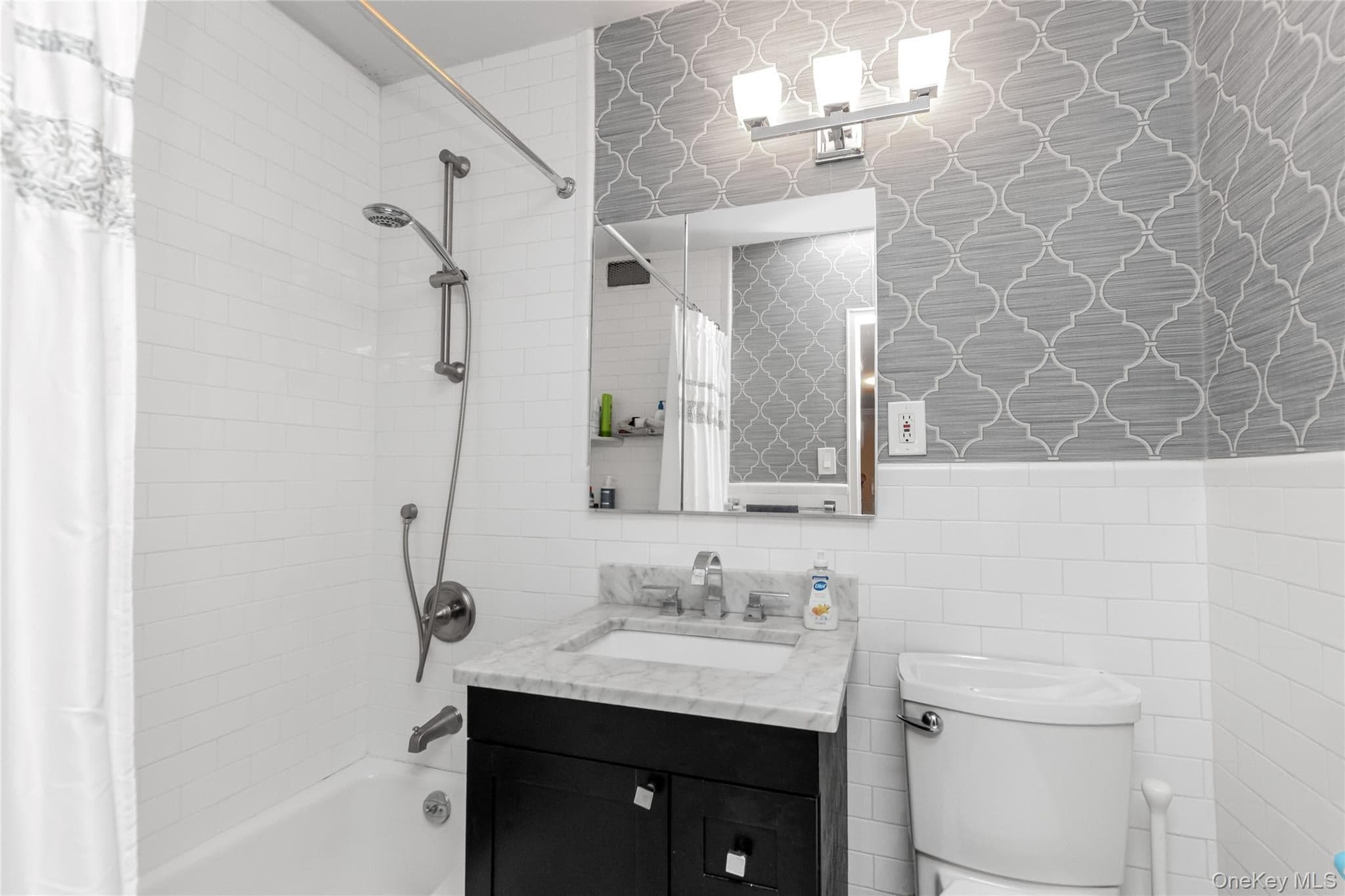 2500 Johnson Avenue Unit: 15R thumbnail 9