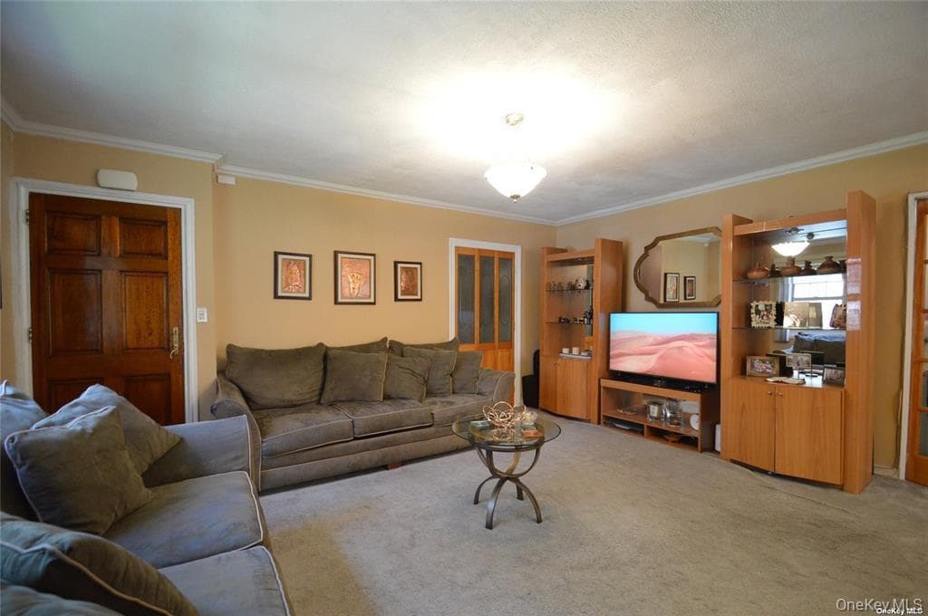 251-34 61st Avenue Unit: 1 thumbnail 4