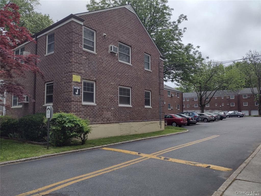 251-34 61st Avenue Unit: 1 thumbnail 20