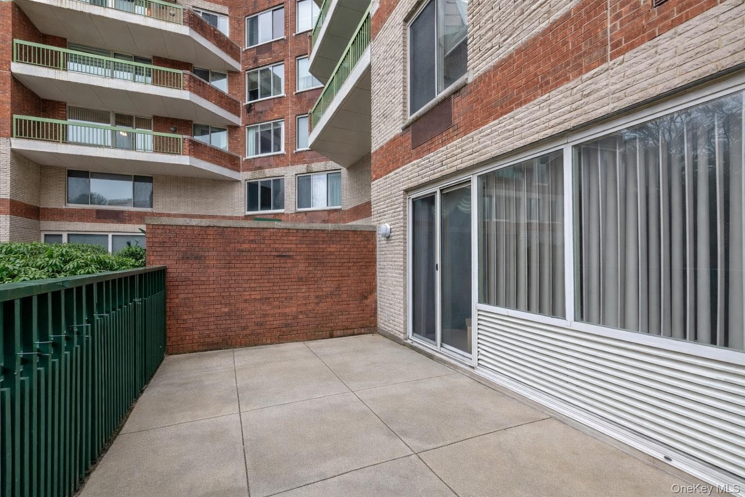 100 Hilton Avenue Unit: M3 thumbnail 12