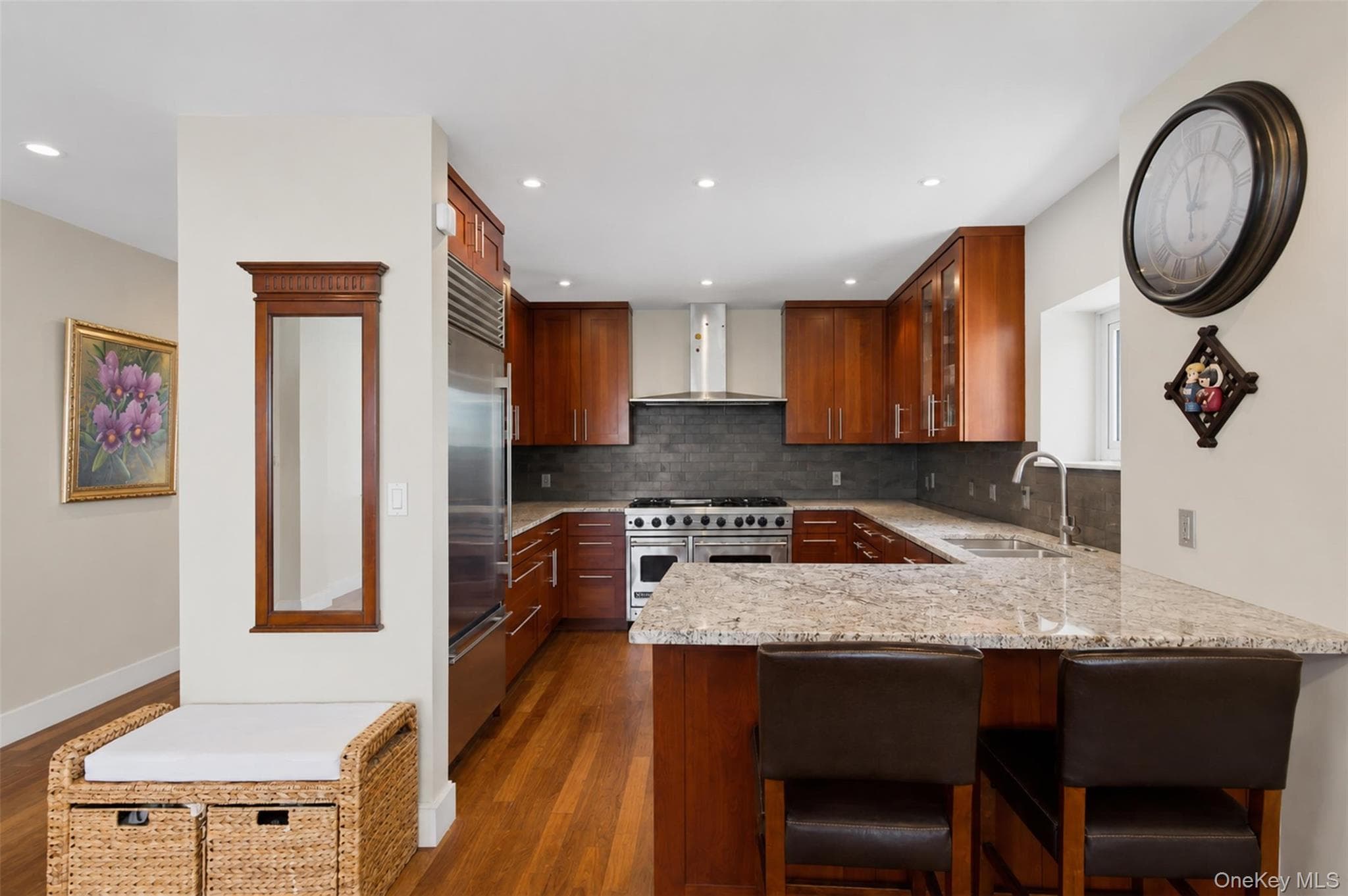 3220 Arlington Avenue Unit: 9A thumbnail 4
