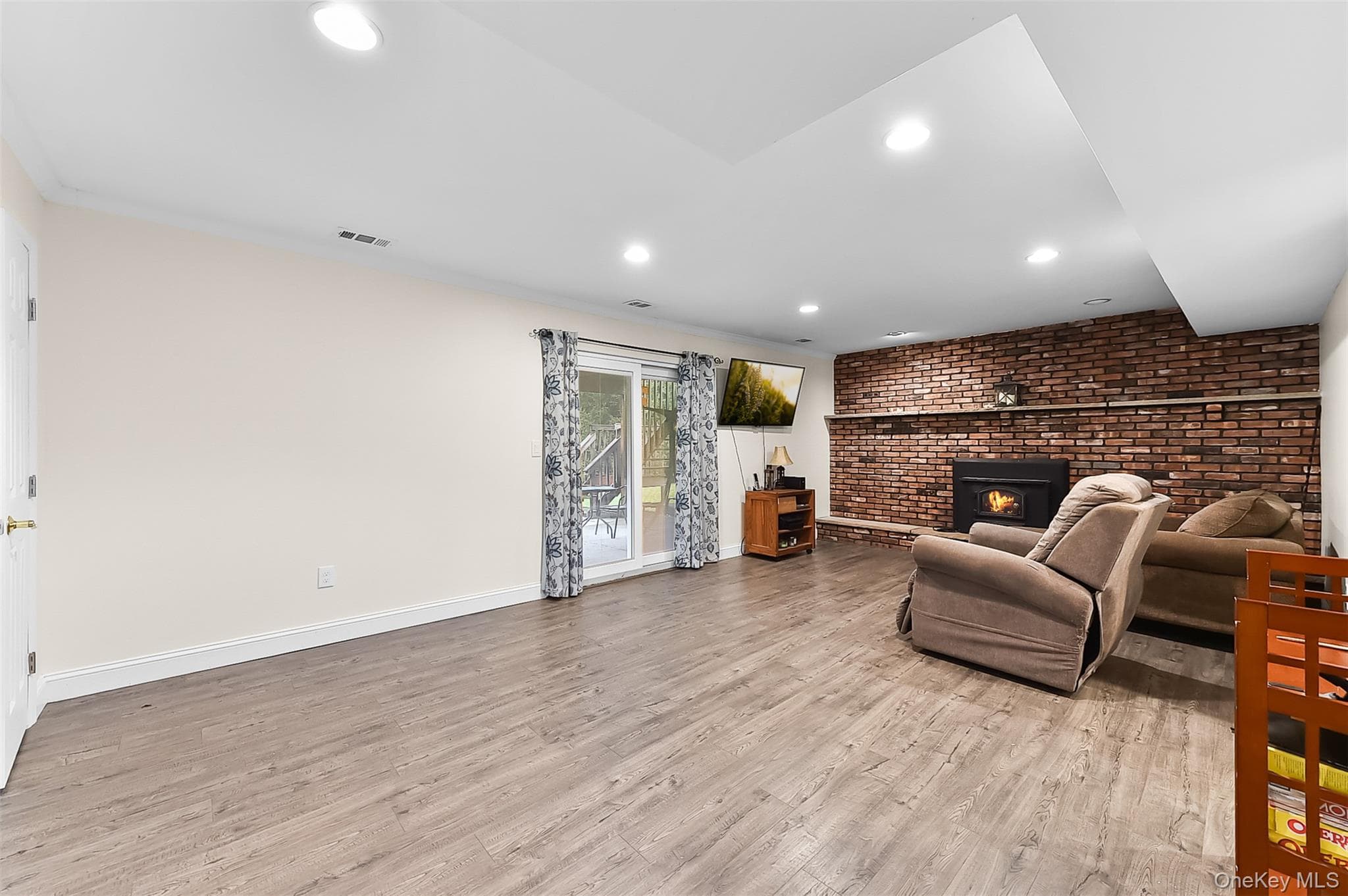 96 Lake Nanuet DR thumbnail 27