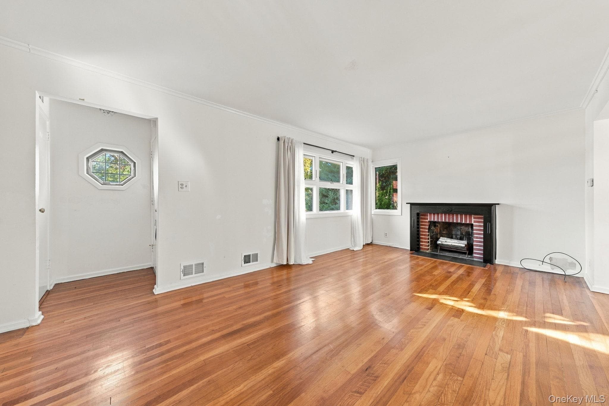 21 Revere Road thumbnail 4
