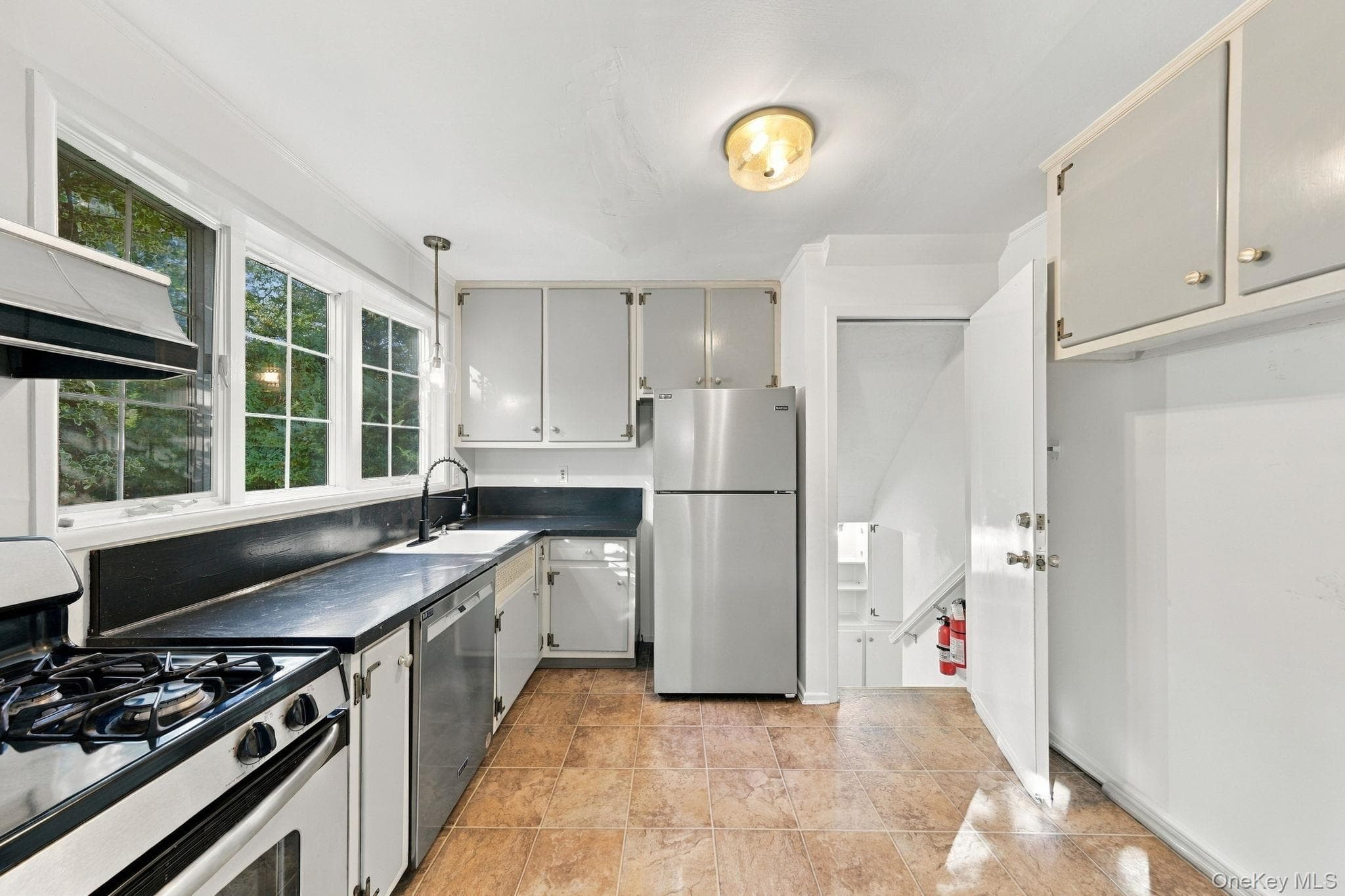 21 Revere Road thumbnail 7