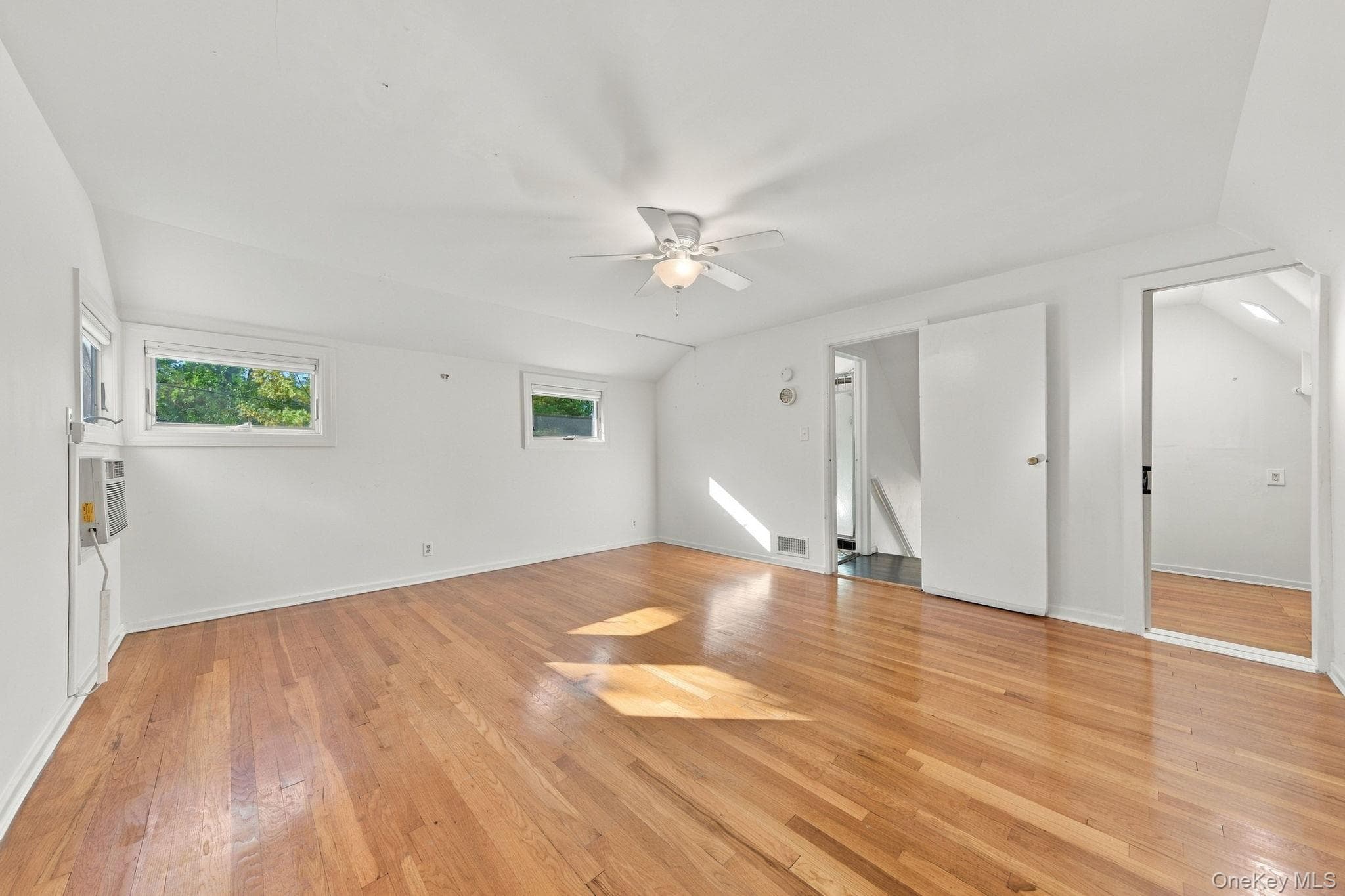 21 Revere Road thumbnail 12