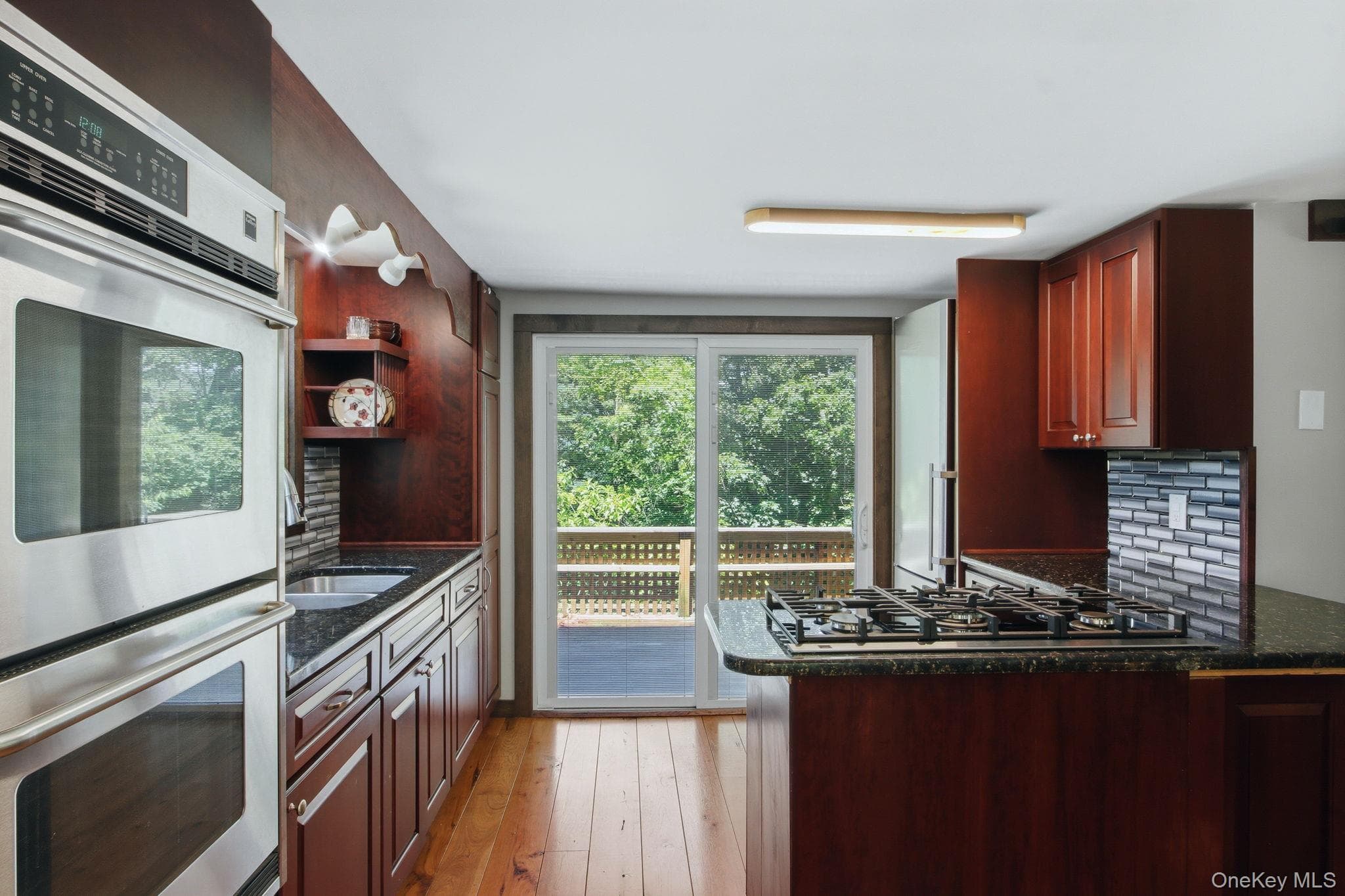27 Rumsey Road thumbnail 3