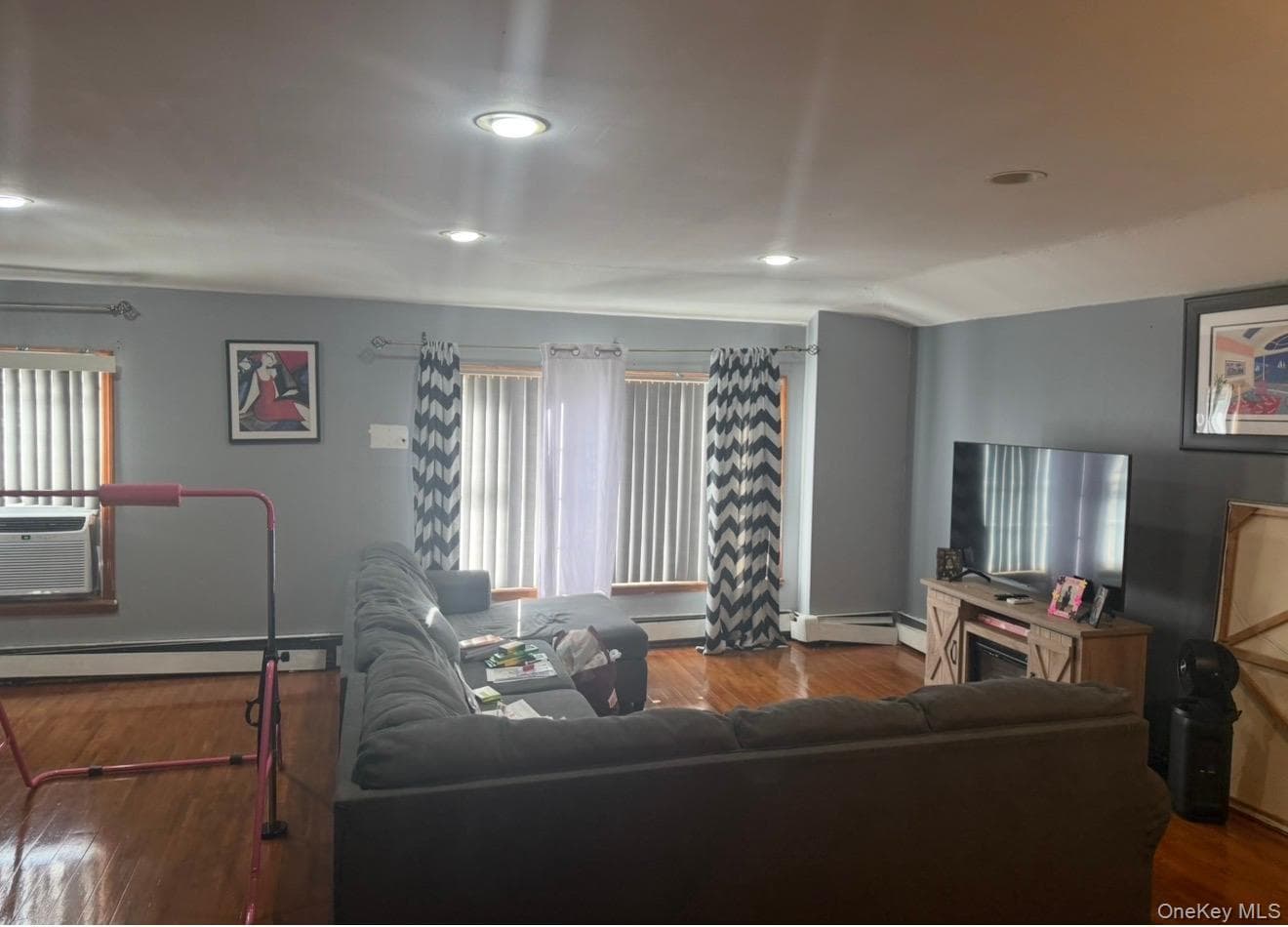 120-33 196th Street thumbnail 2