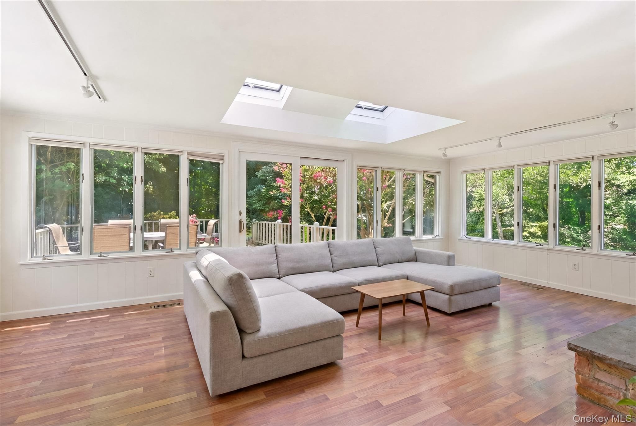 106 Vineyard Road thumbnail 13