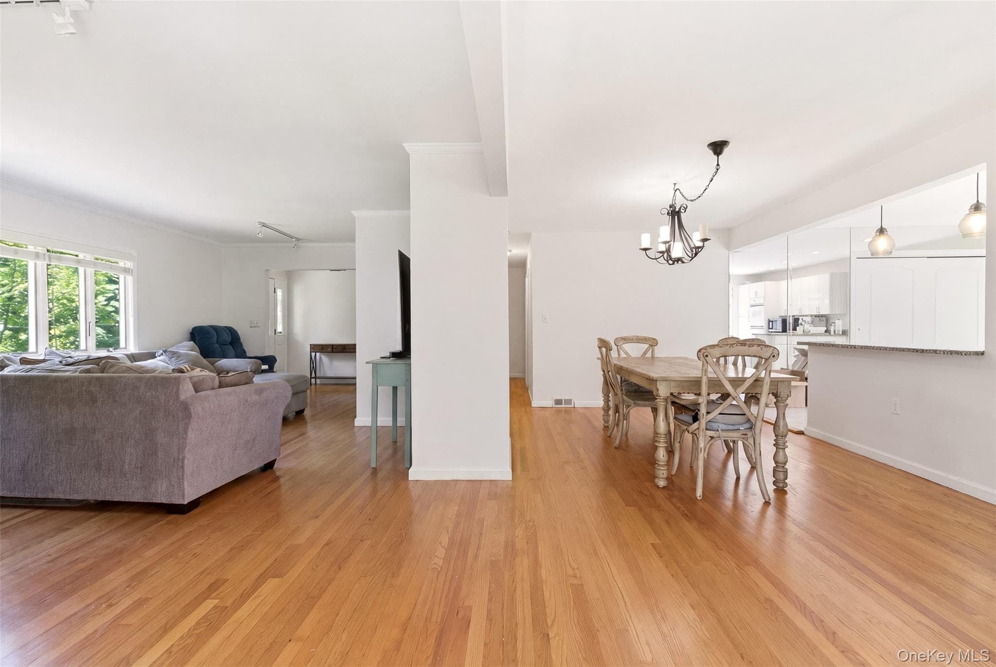 106 Vineyard Road thumbnail 15