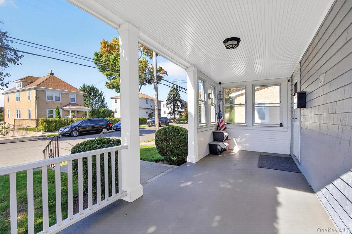200 Lakeview Avenue thumbnail 2