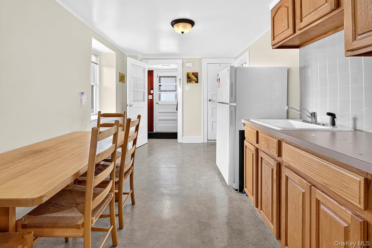 200 Lakeview Avenue thumbnail 25