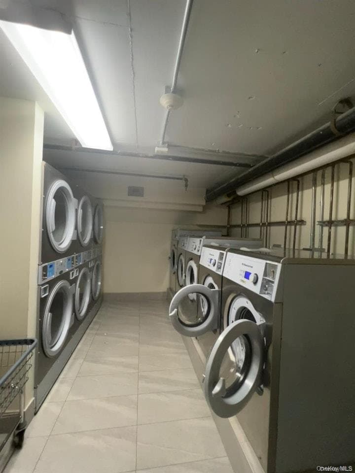 14238 37th Avenue Unit: 4A thumbnail 10