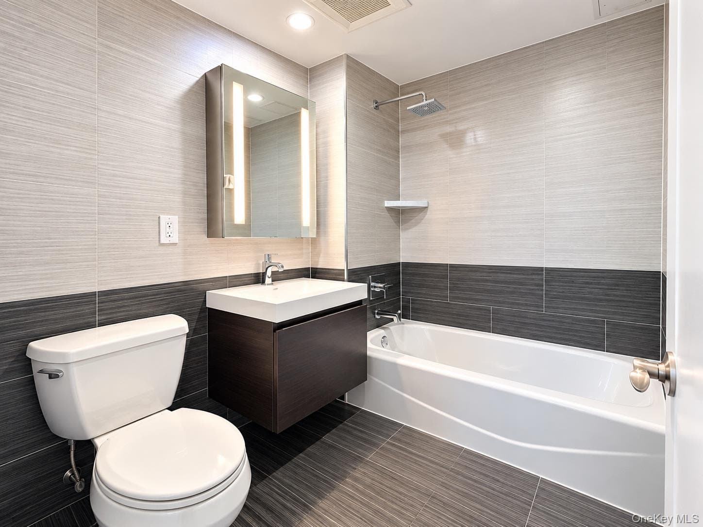 14238 37th Avenue Unit: 4A thumbnail 7
