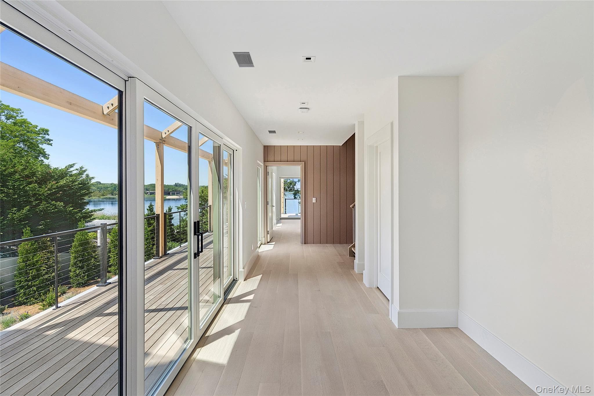 25 Bluff Point Road thumbnail 18