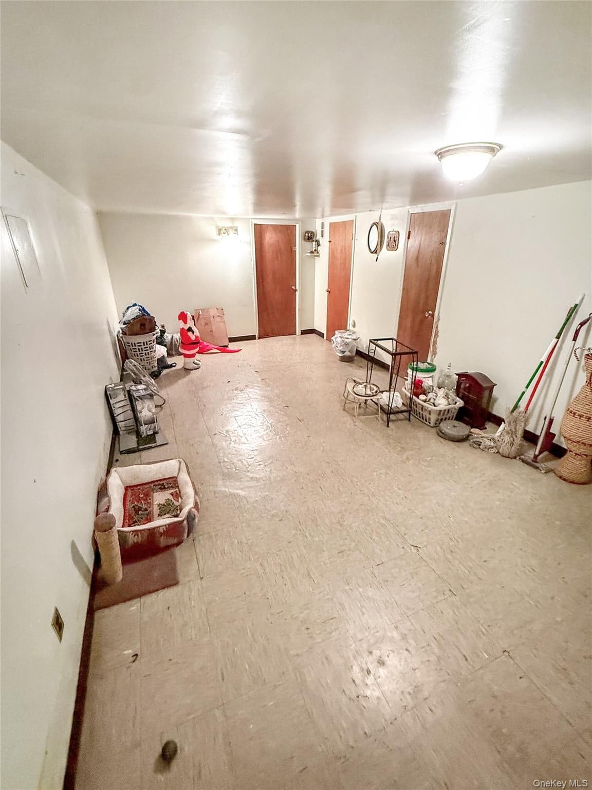 702 Saint Anns Avenue thumbnail 17