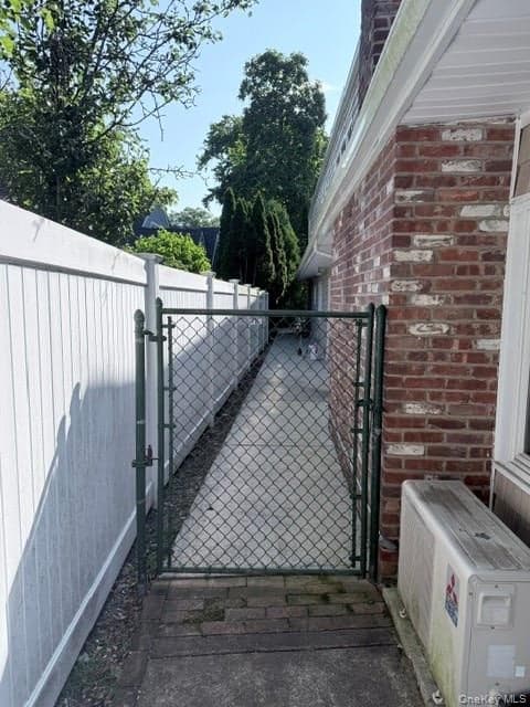 164 E Rockaway Road thumbnail 5