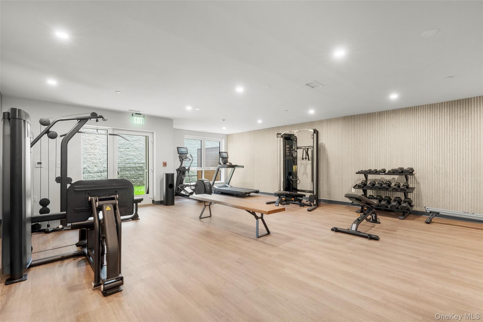 25 S Riverside Avenue Unit: 305 thumbnail 24
