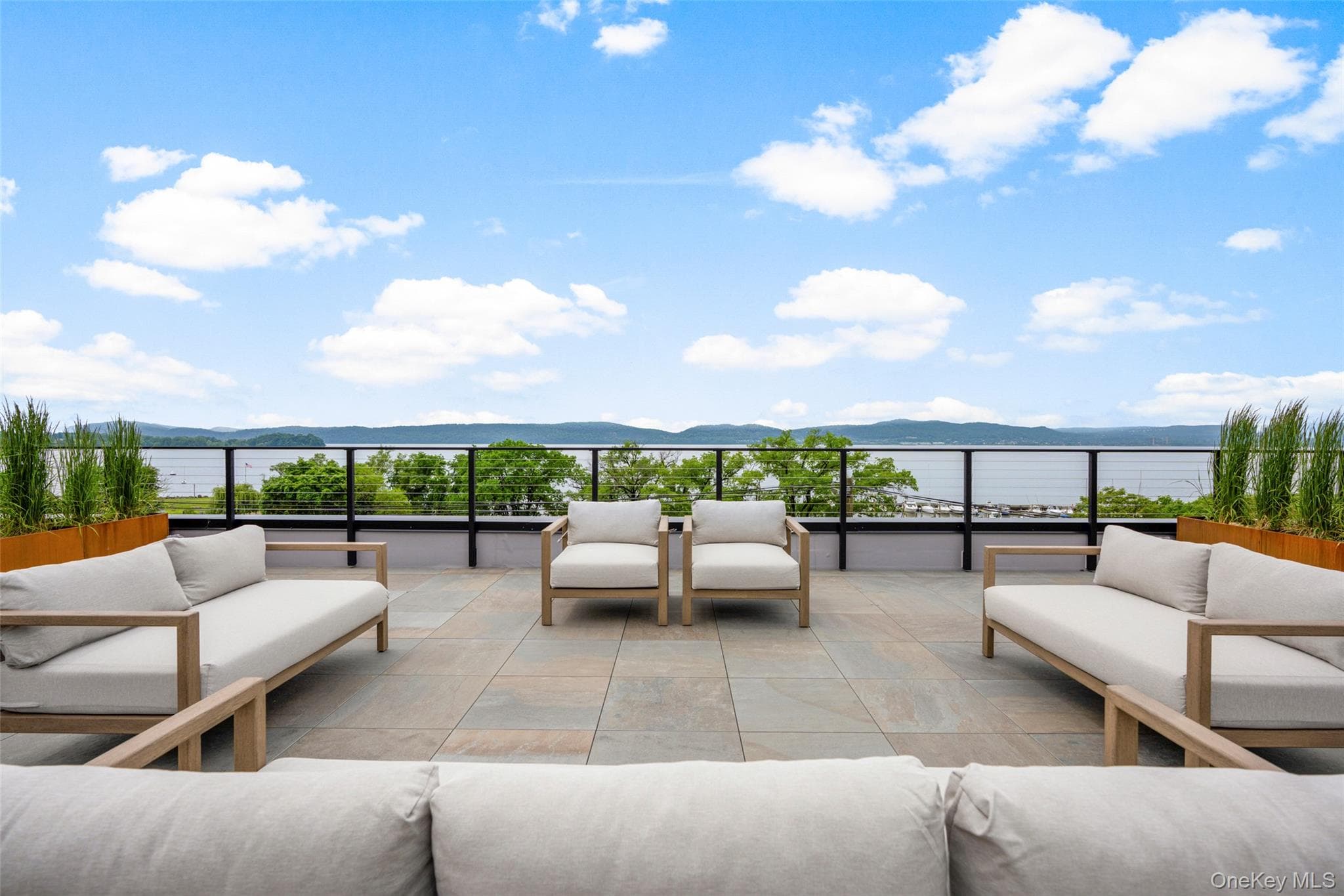 25 S Riverside Avenue Unit: 305 thumbnail 34