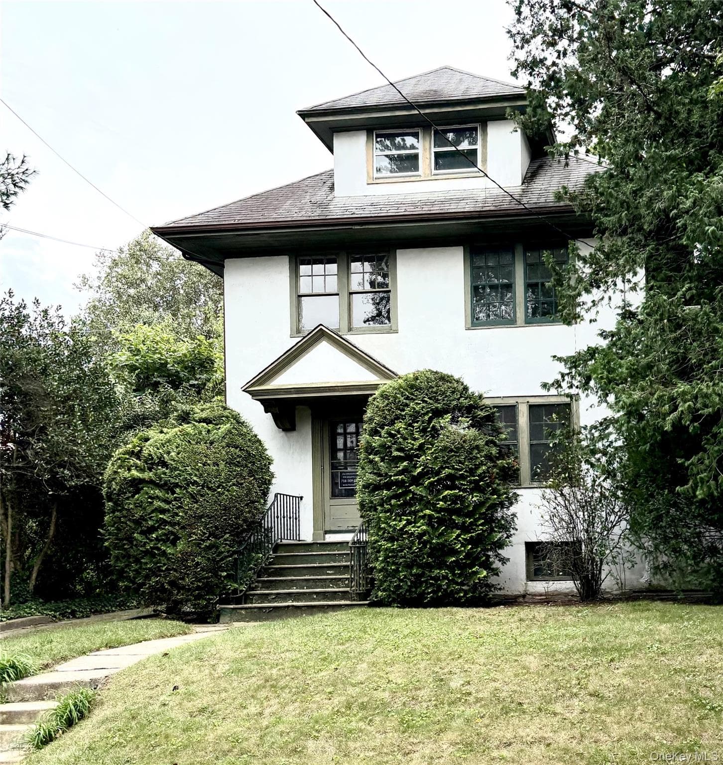 236 Arleigh Road, Douglaston