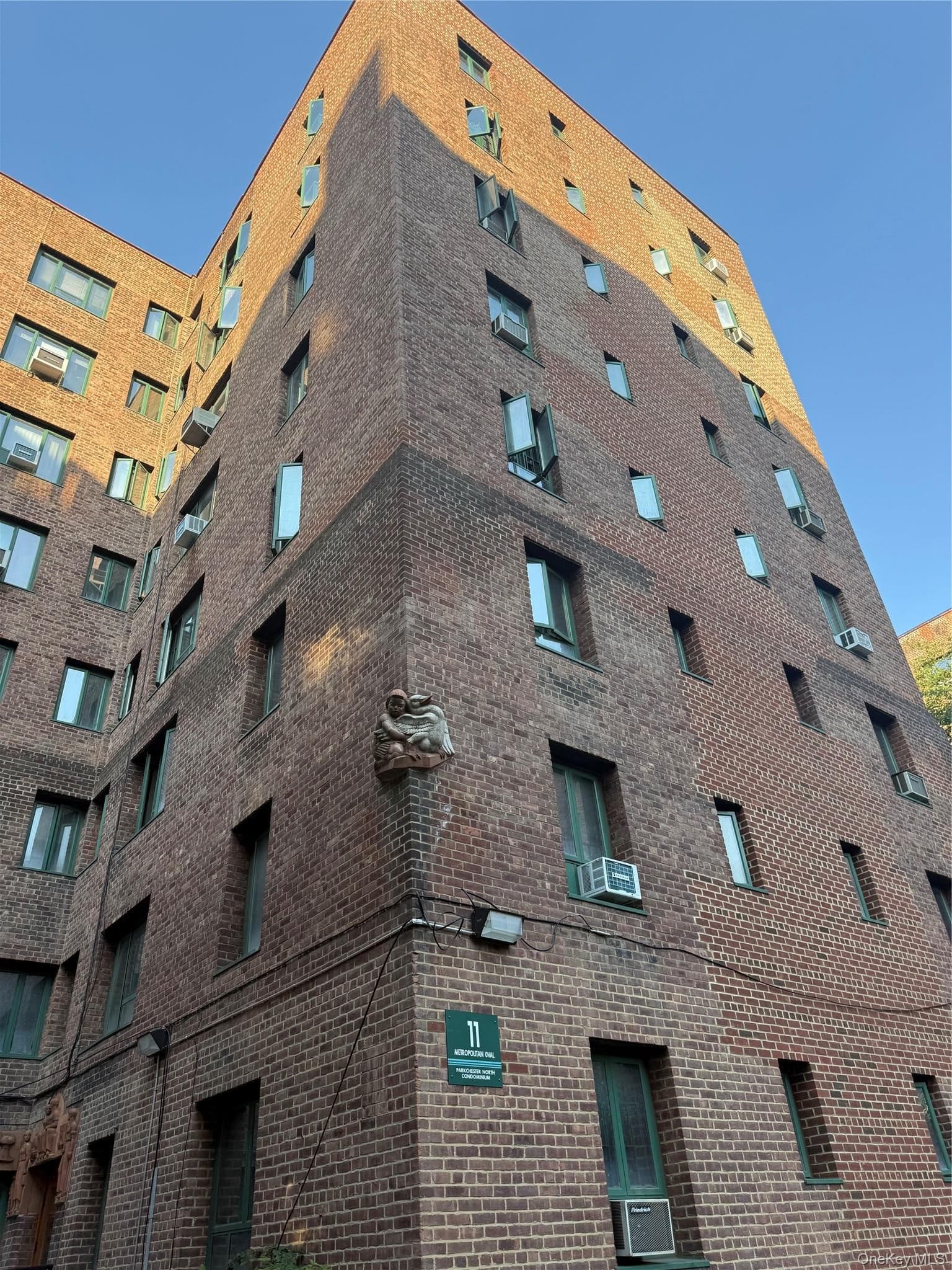 11 Metropolitan Oval Unit: 7B, Bronx