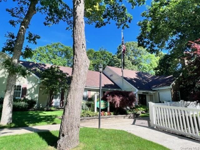 346 Edinburgh Drive thumbnail 12
