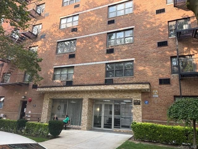 153-25 88 Street Unit: 3F, Howard Beach