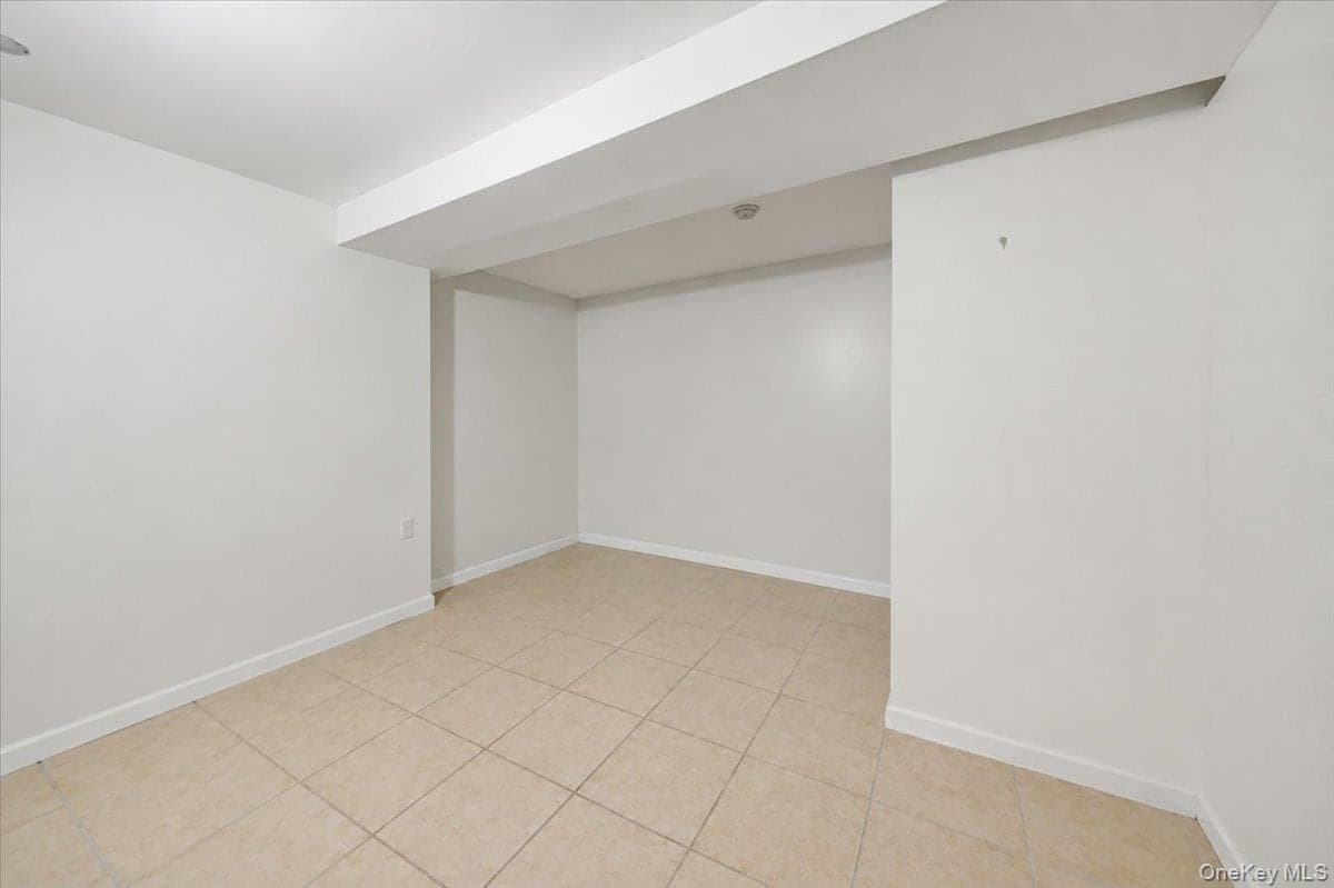 918 Summit Avenue thumbnail 9