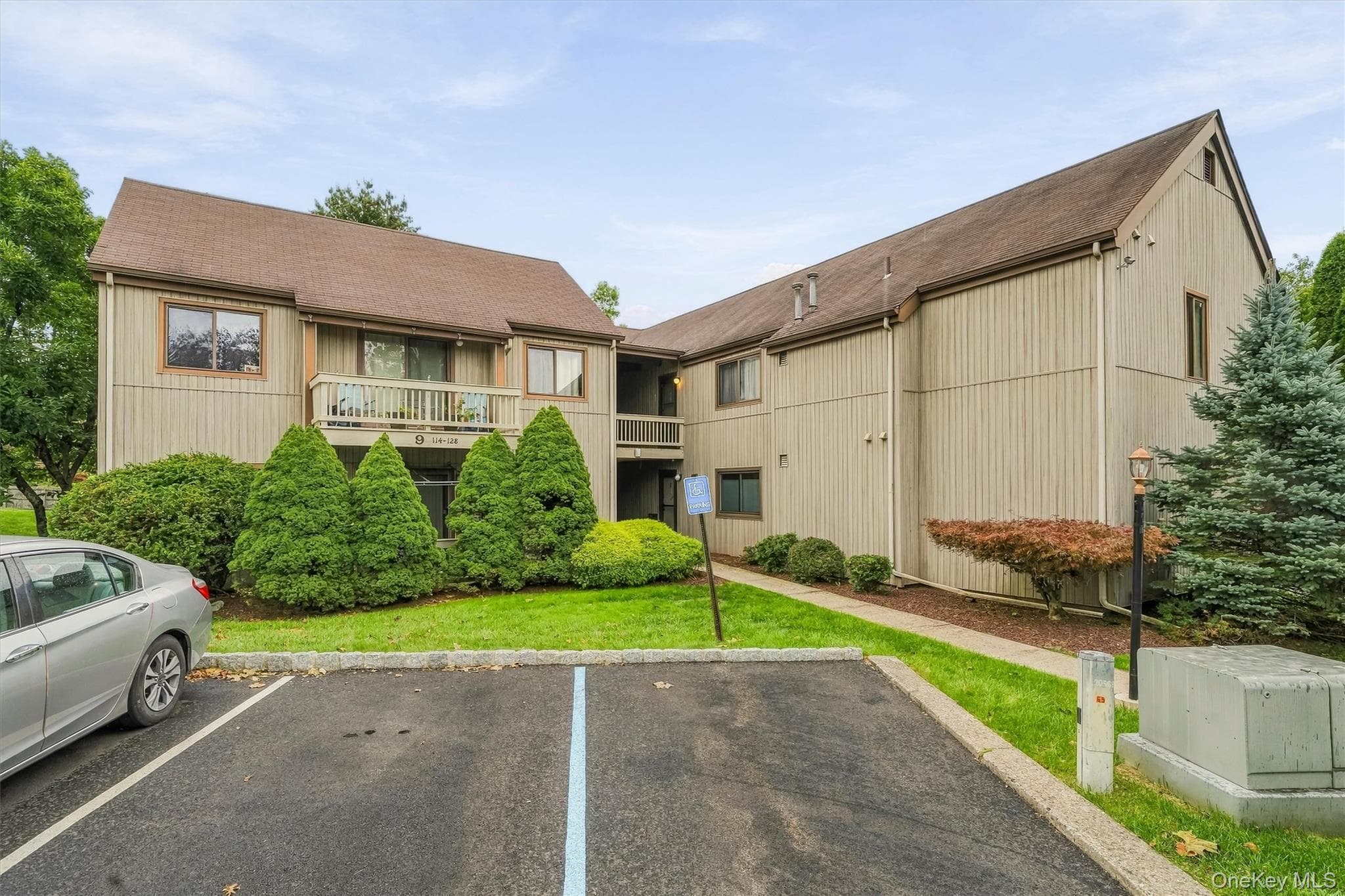 122 Sycamore Drive thumbnail 2