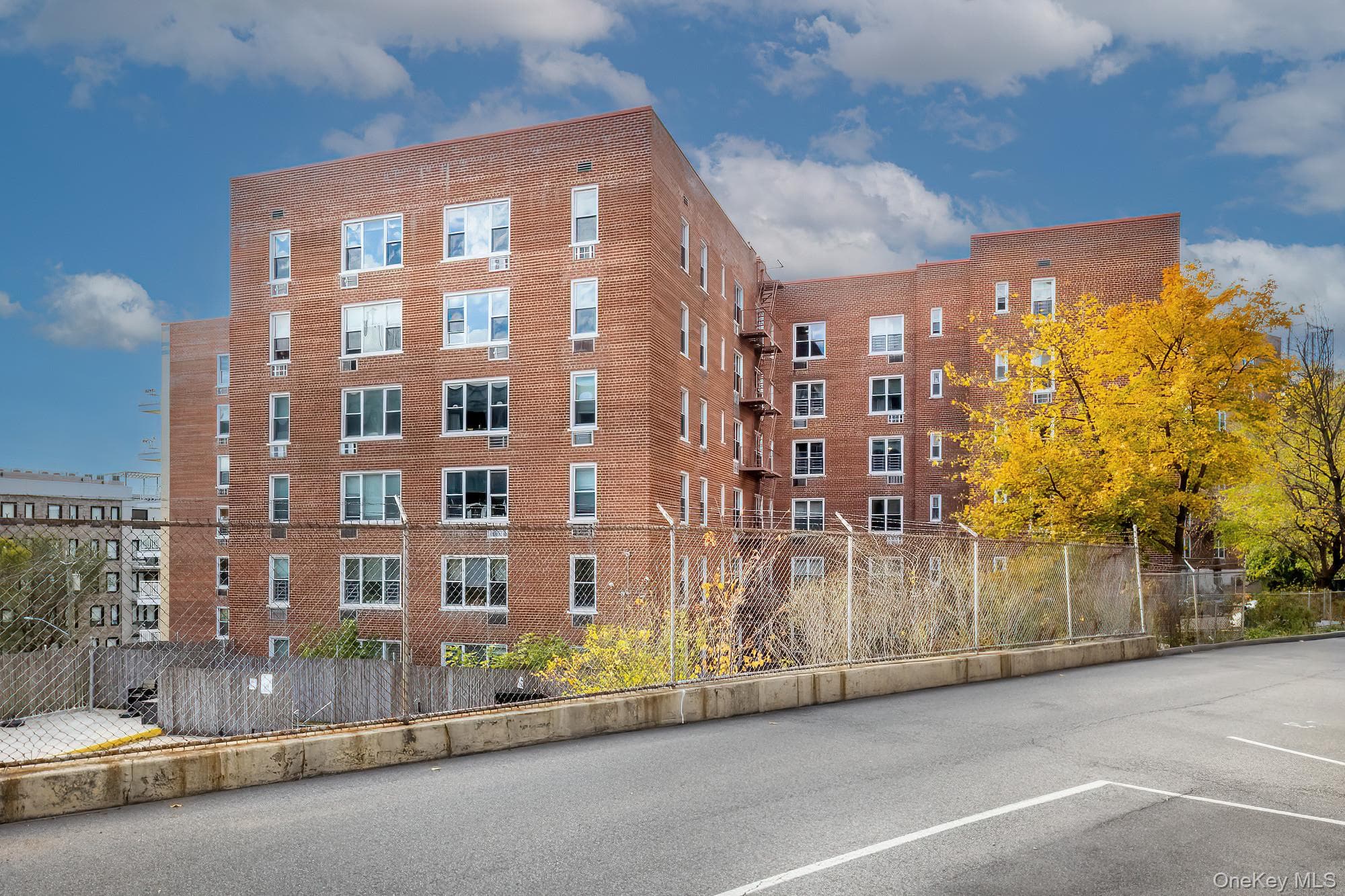 2390 Palisade Avenue Unit: 5J thumbnail 24